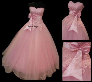 Robe de princesse rose