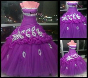 Robe de princesse violette