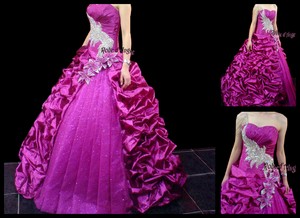 Robe de princesse violette rosé